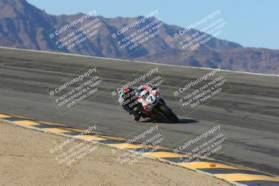 media/Mar-21-2025-CVMA Friday Practice (Fri) [[30cd4fe323]]/2-Racer 1/Session 2 (Bowl)/